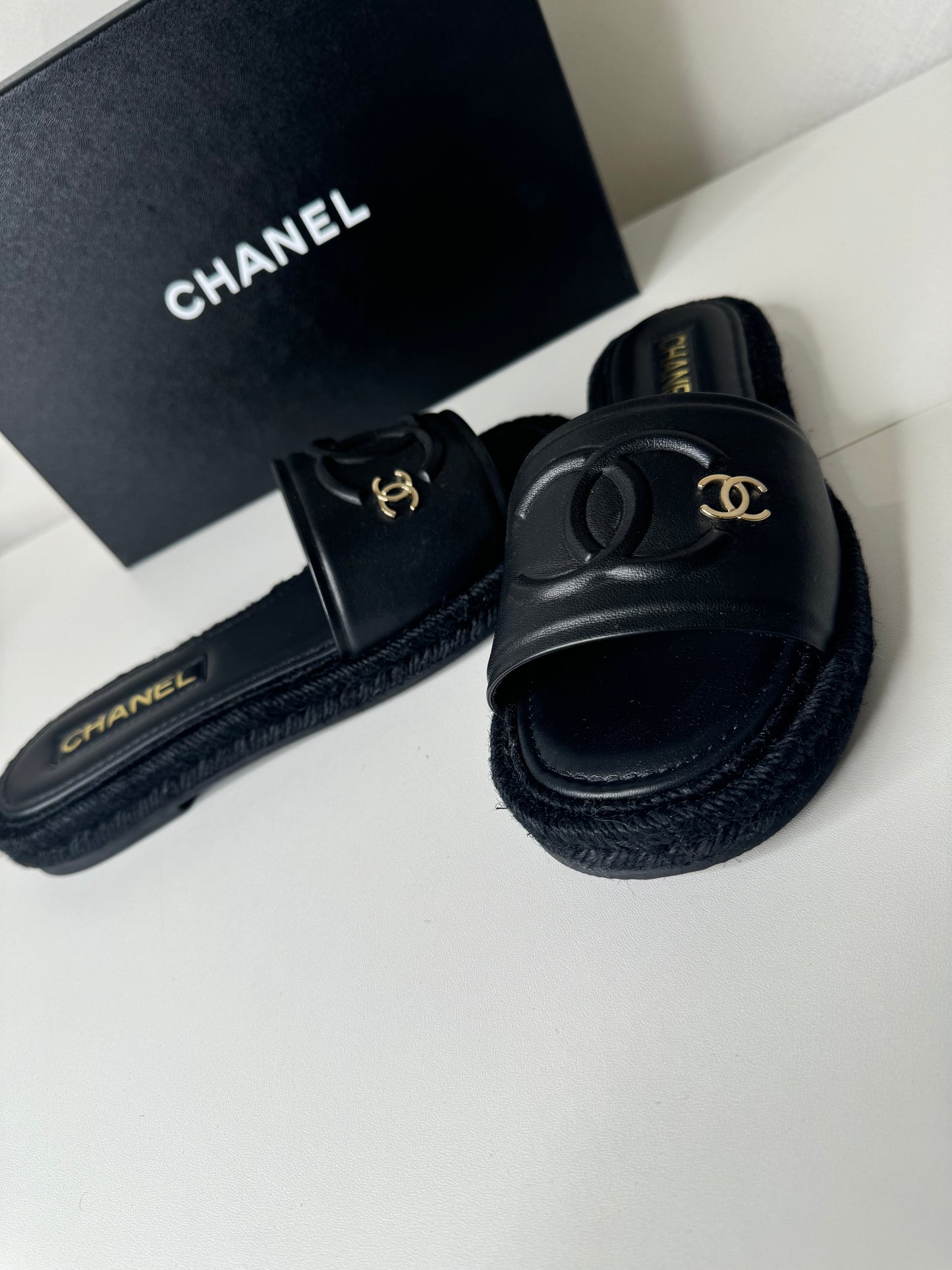 Chanel Slides Size 39