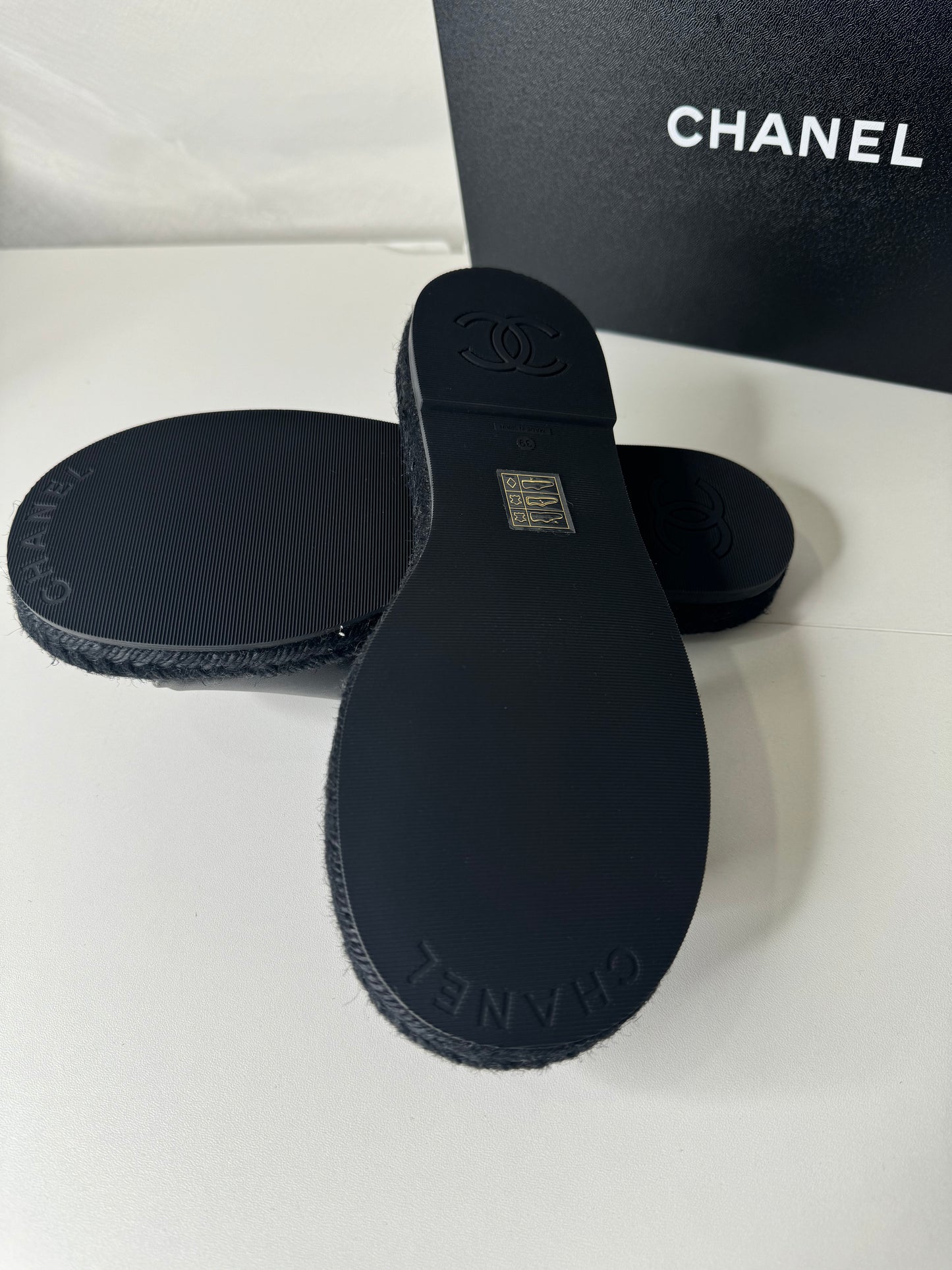 Chanel Slides Size 39