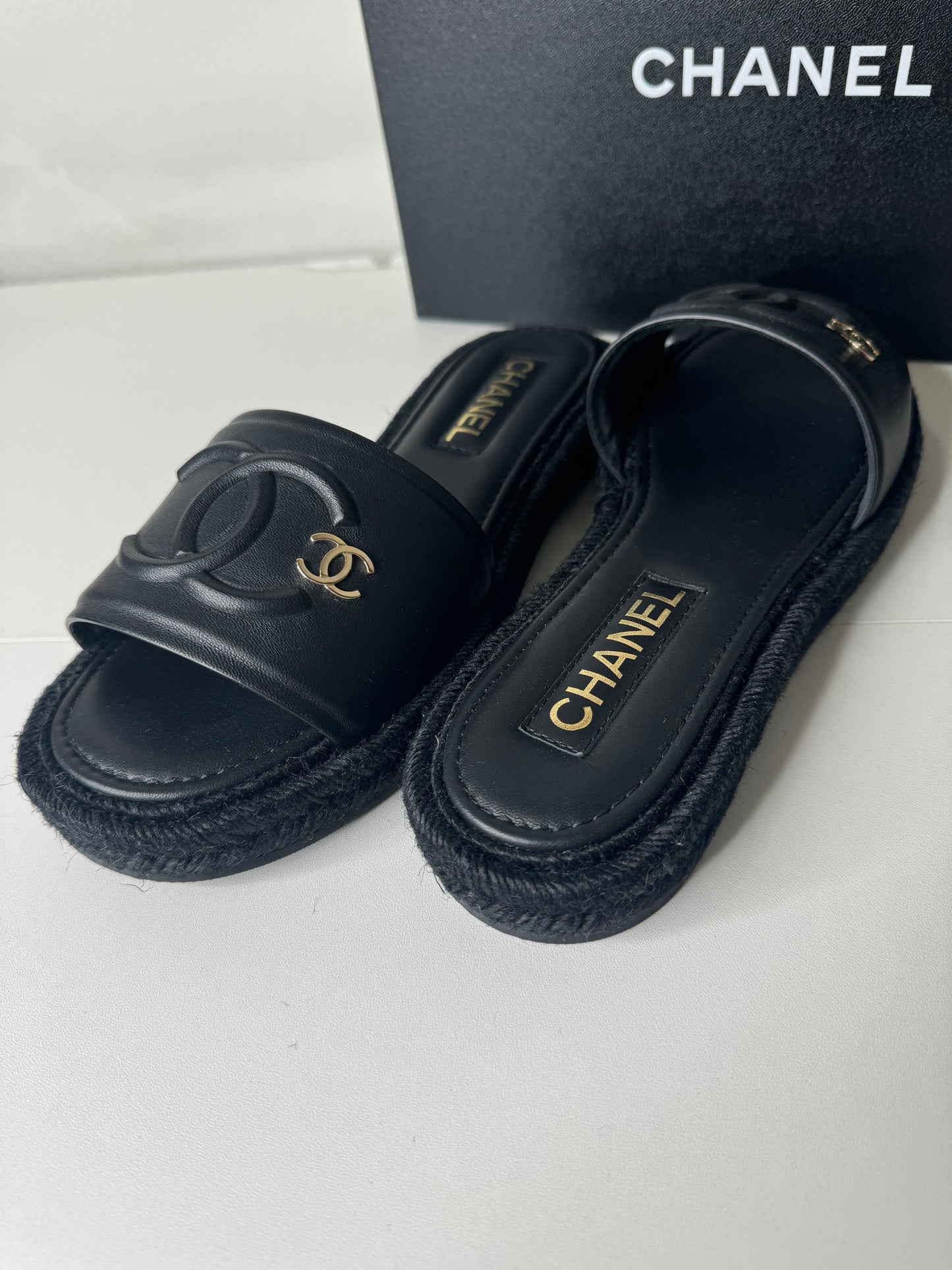 Chanel Slides Size 39