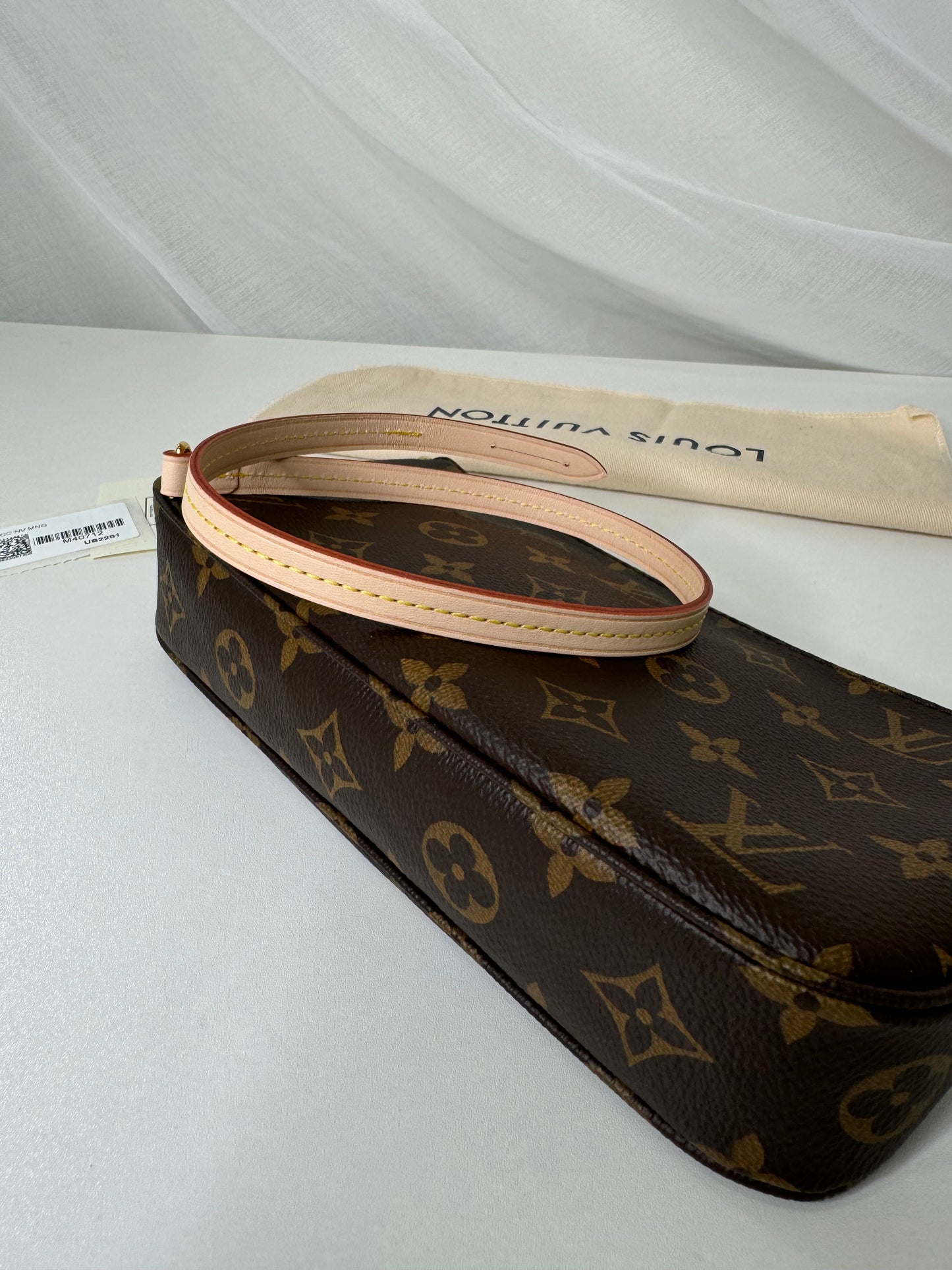 NM Pochette