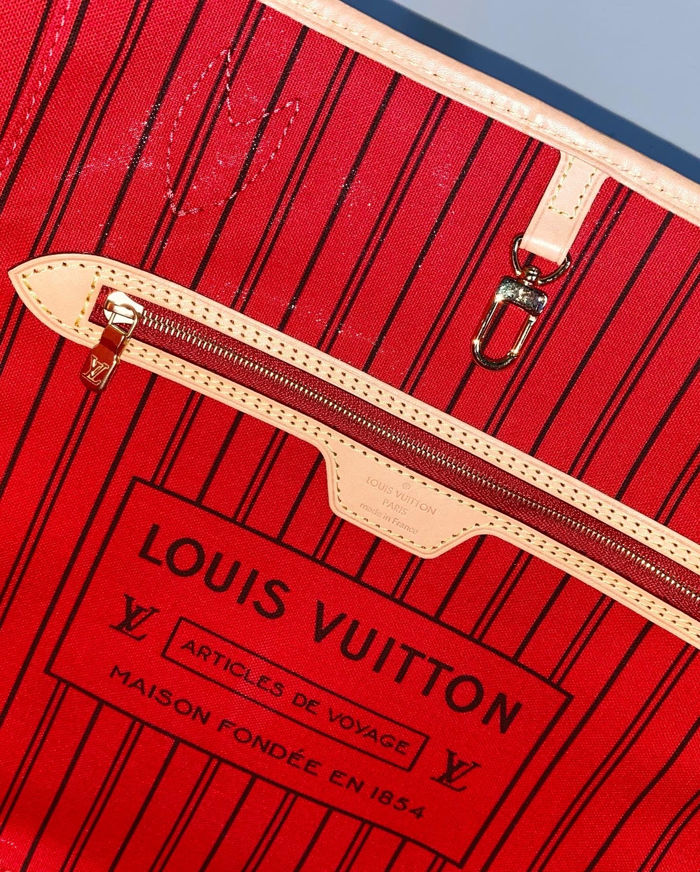 Neverfull MM Red