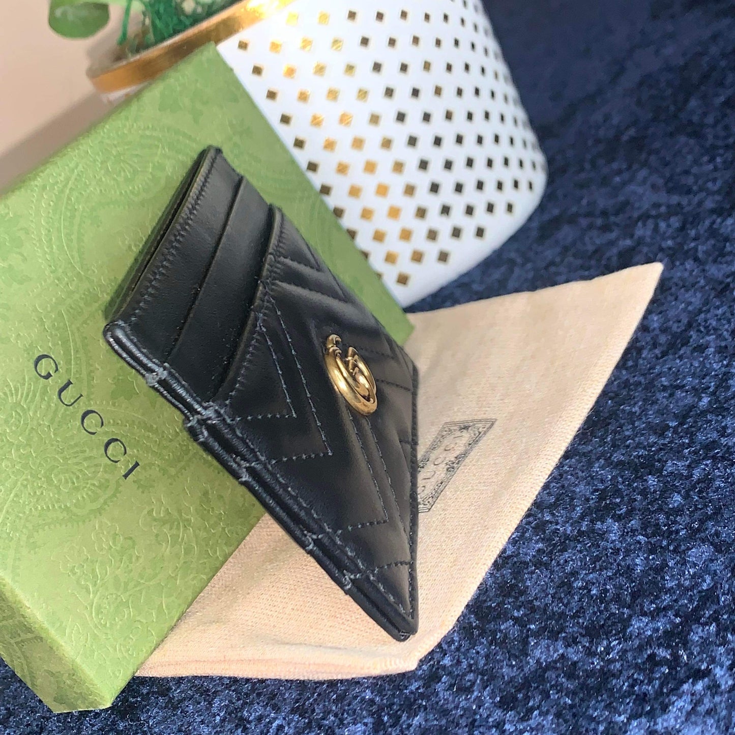 SOLD!!! Gucci Marmont Card Holder