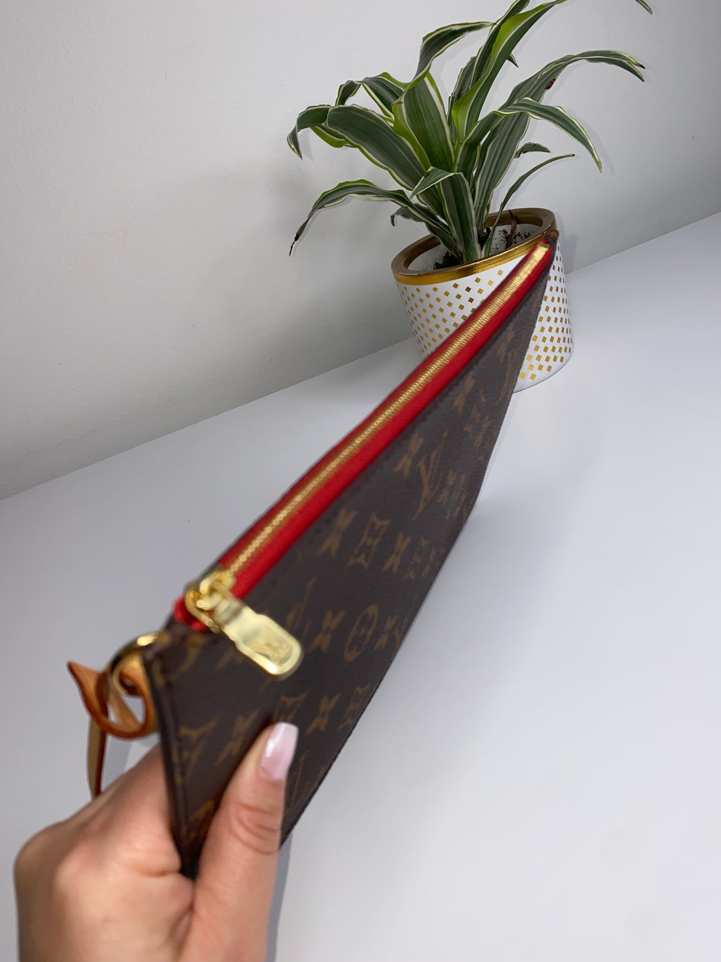 Neverfull MM Pouch