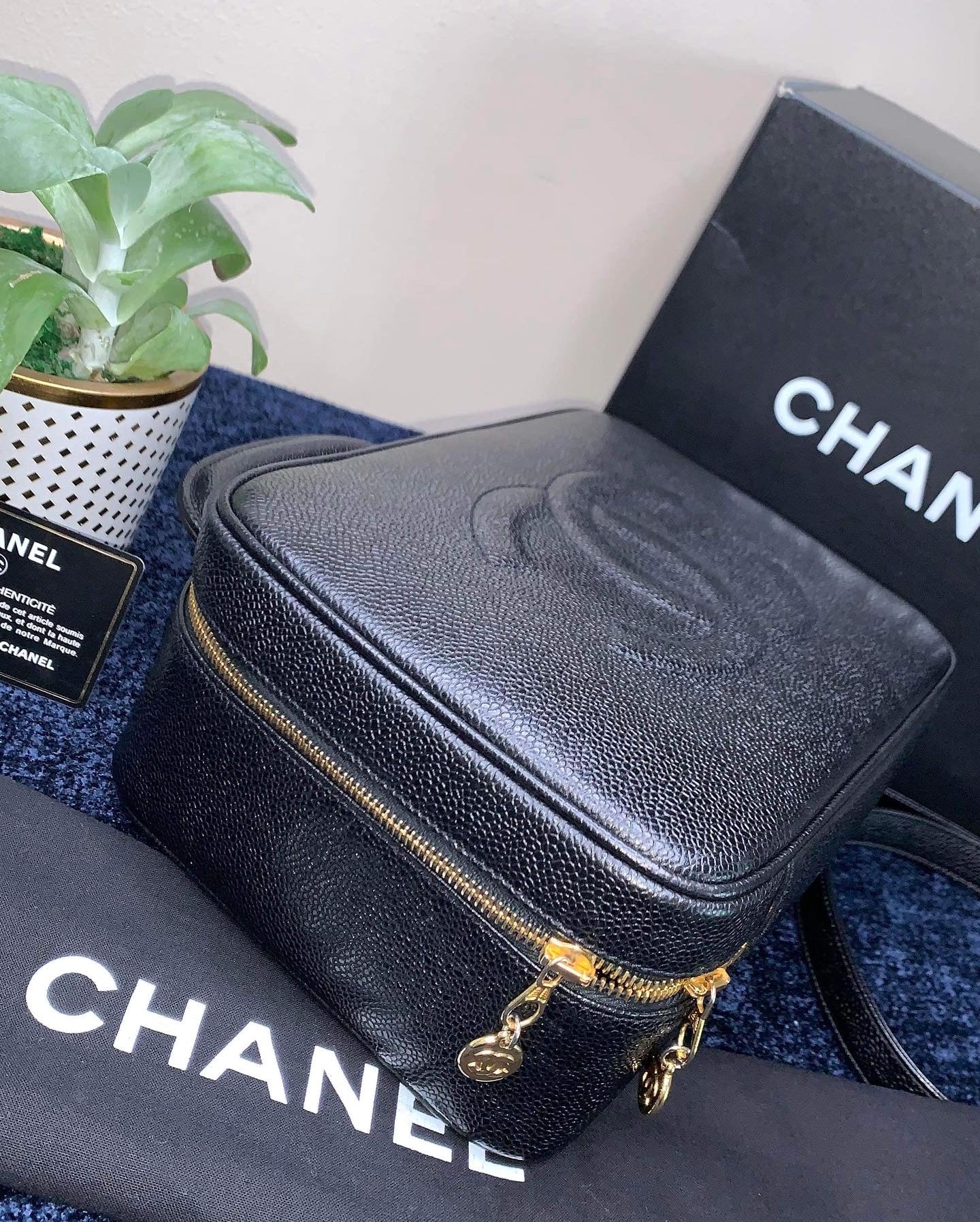 Chanel Caviar Vintage Vanity