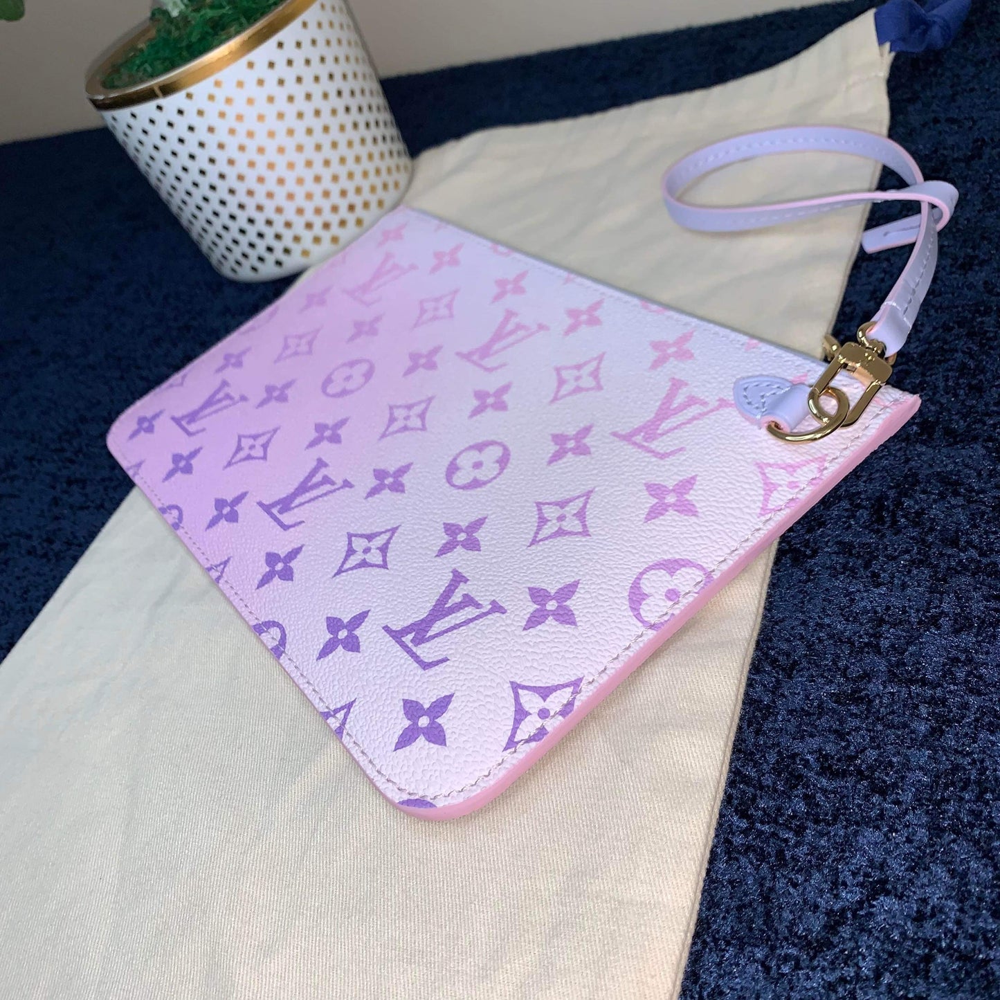 Neverfull MM Pouch Pastel