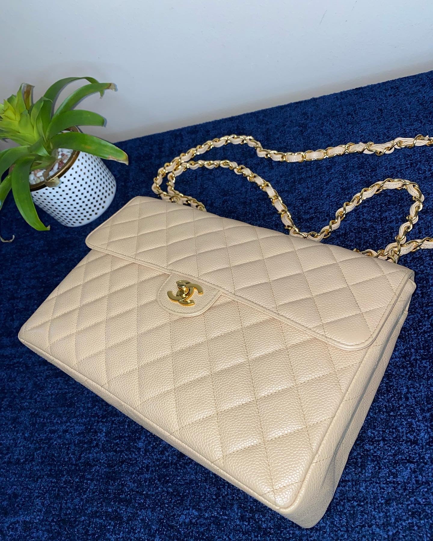 Chanel Vintage Caviar Jumbo