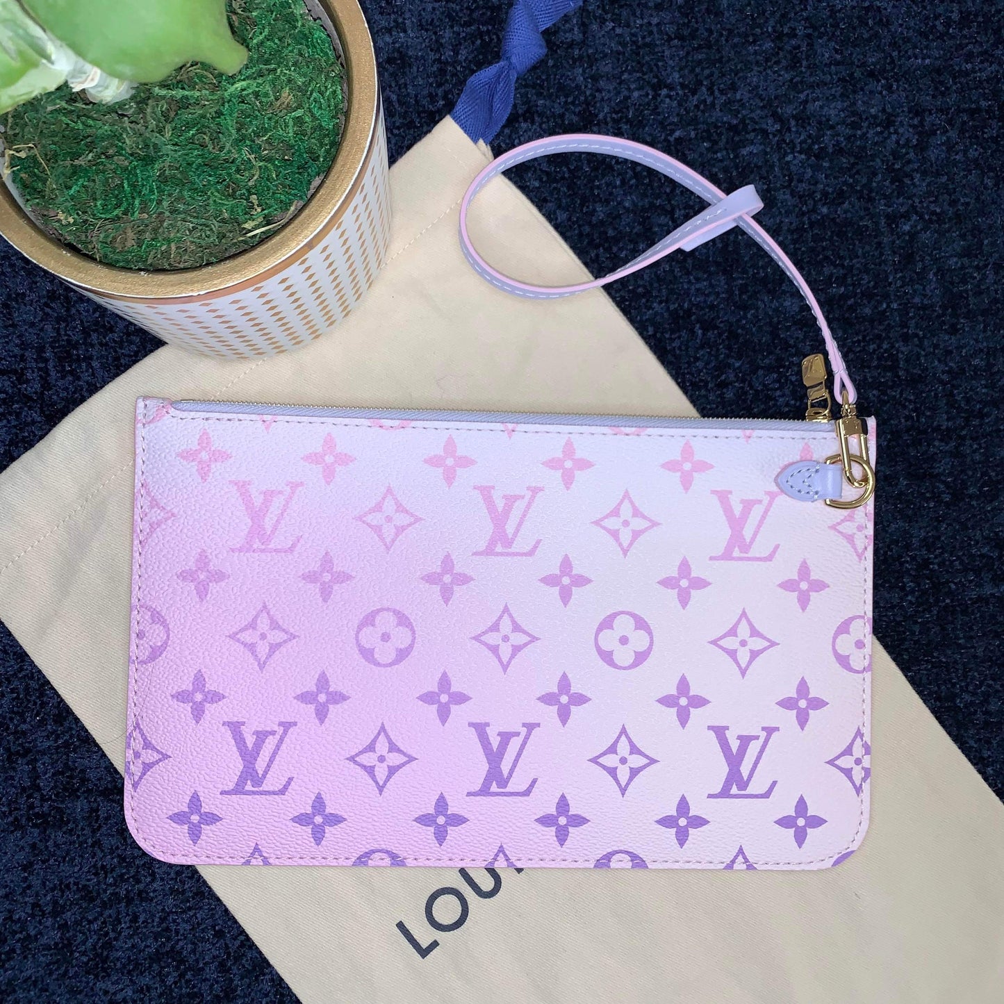 Neverfull MM Pouch Pastel