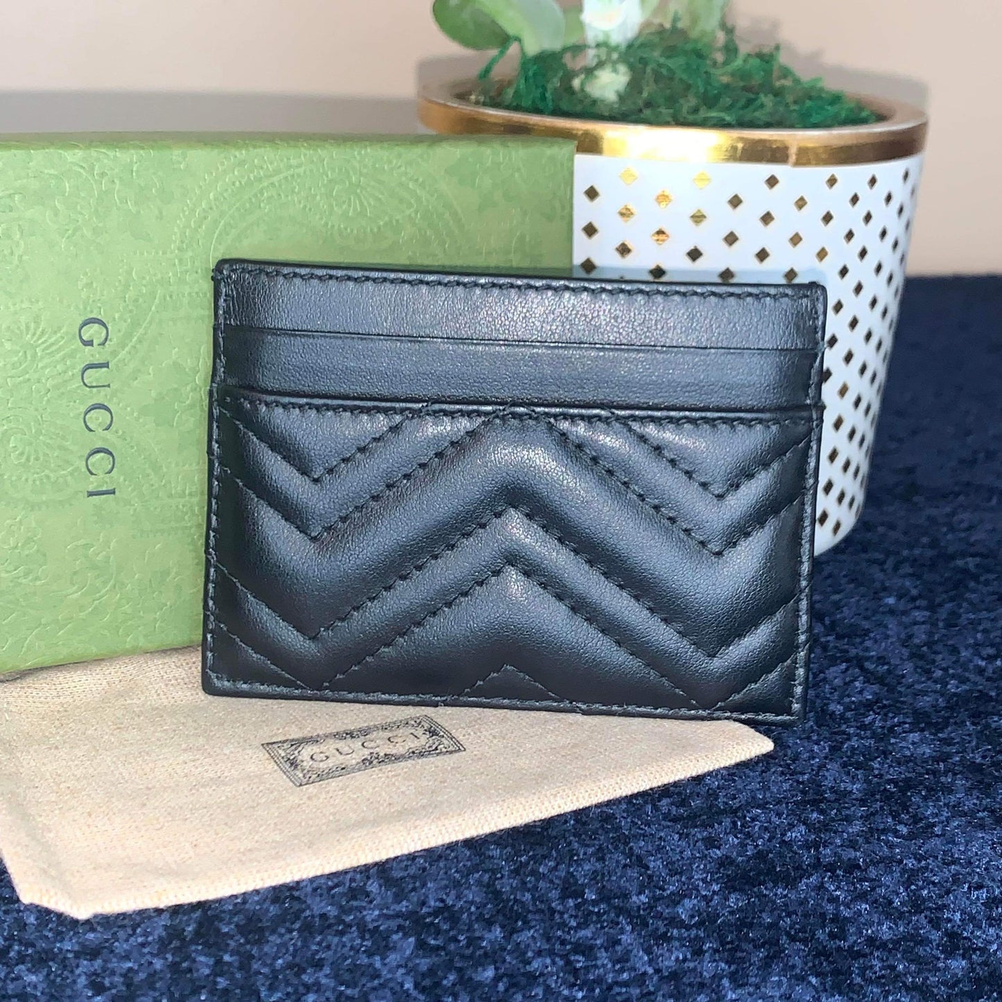 SOLD!!! Gucci Marmont Card Holder