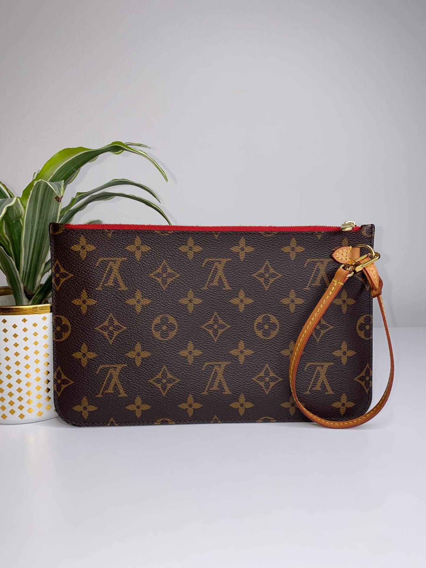 Neverfull MM Pouch