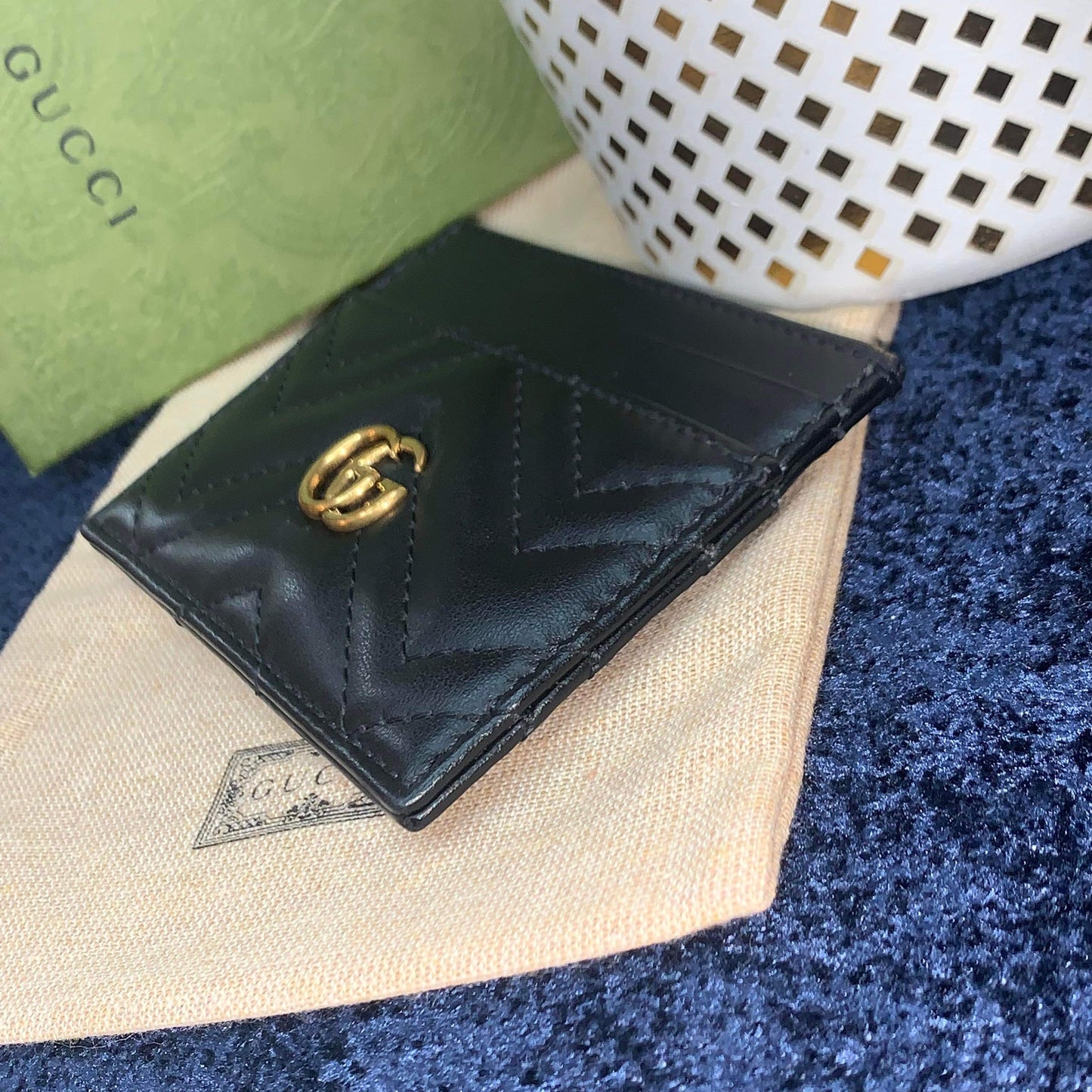 SOLD!!! Gucci Marmont Card Holder