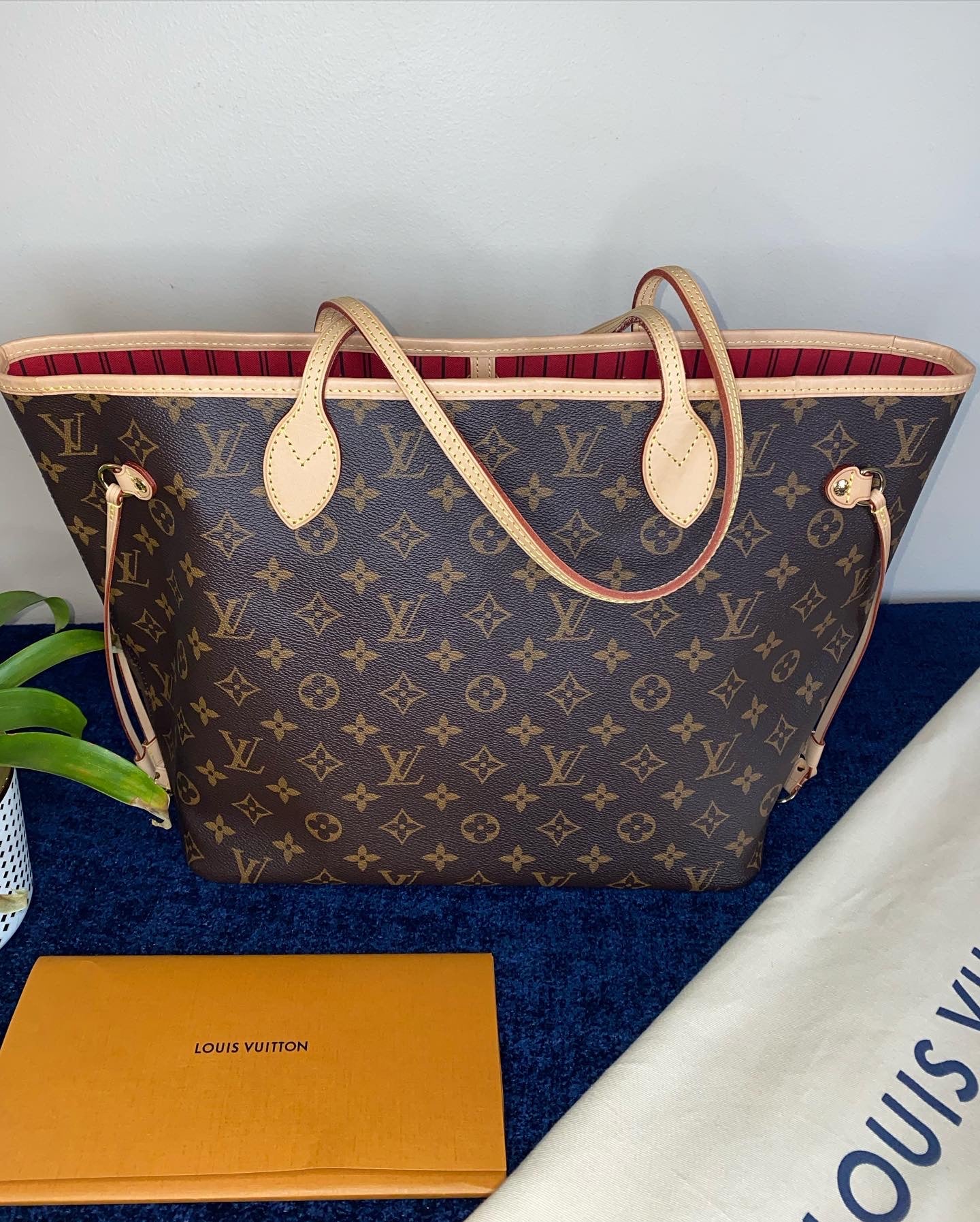 Neverfull MM Red