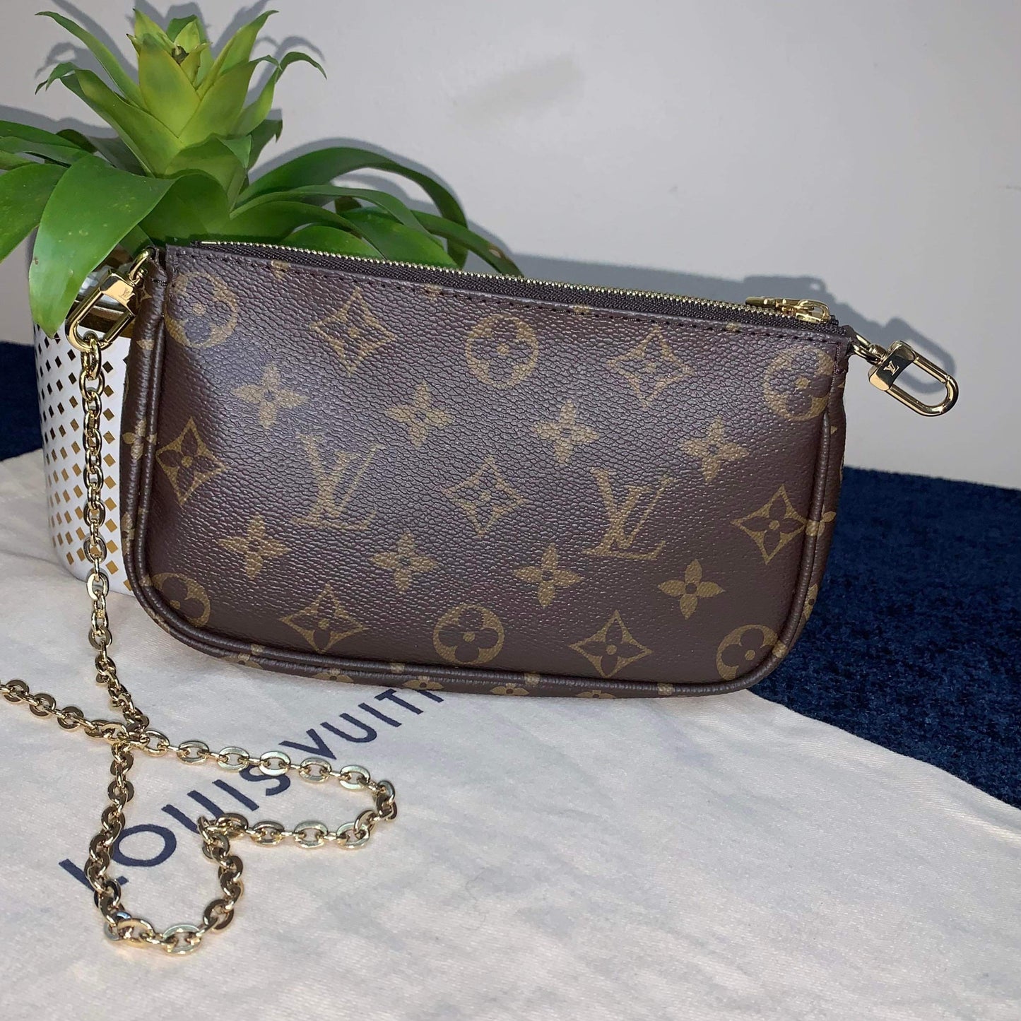 Small Pochette