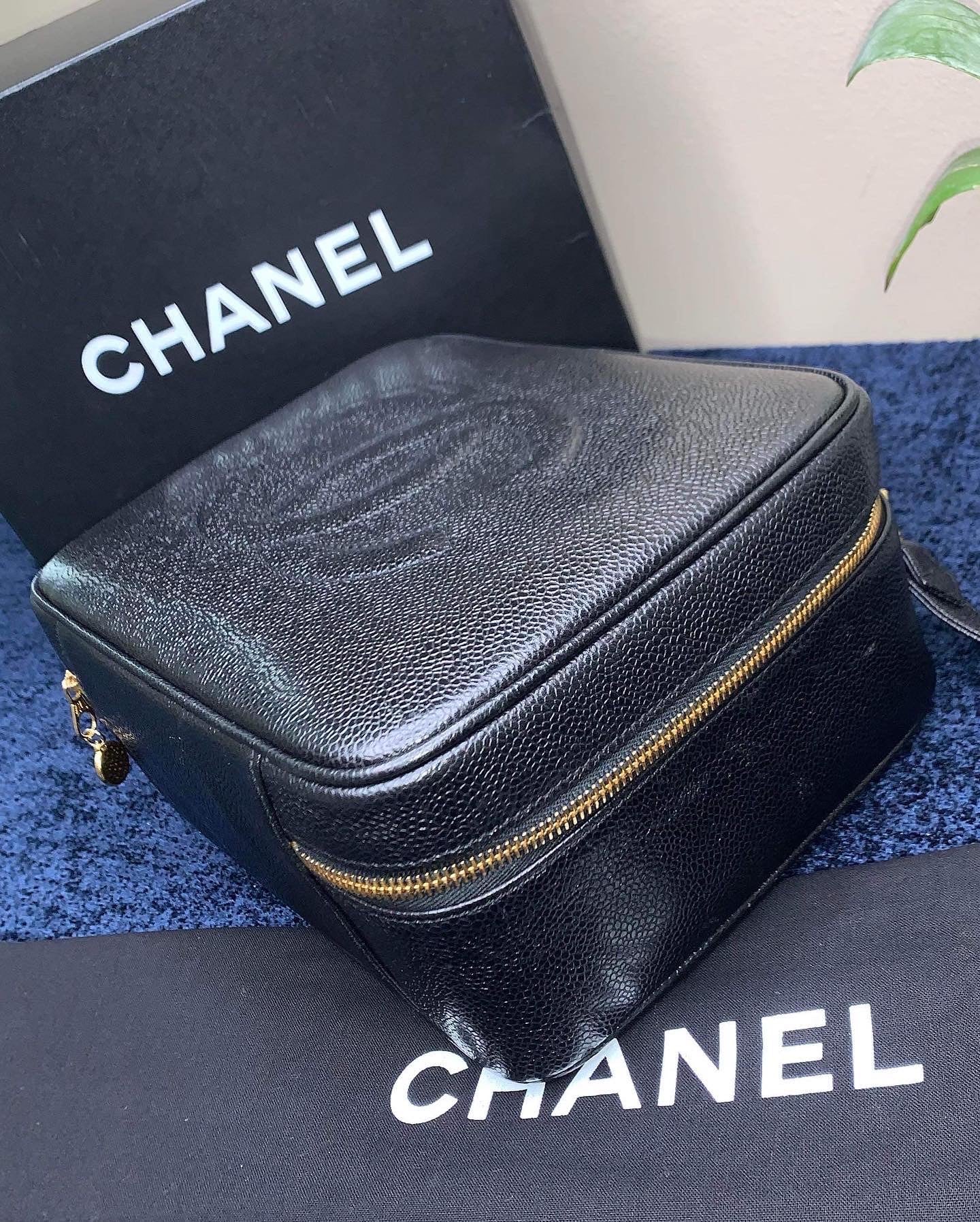 Chanel Caviar Vintage Vanity