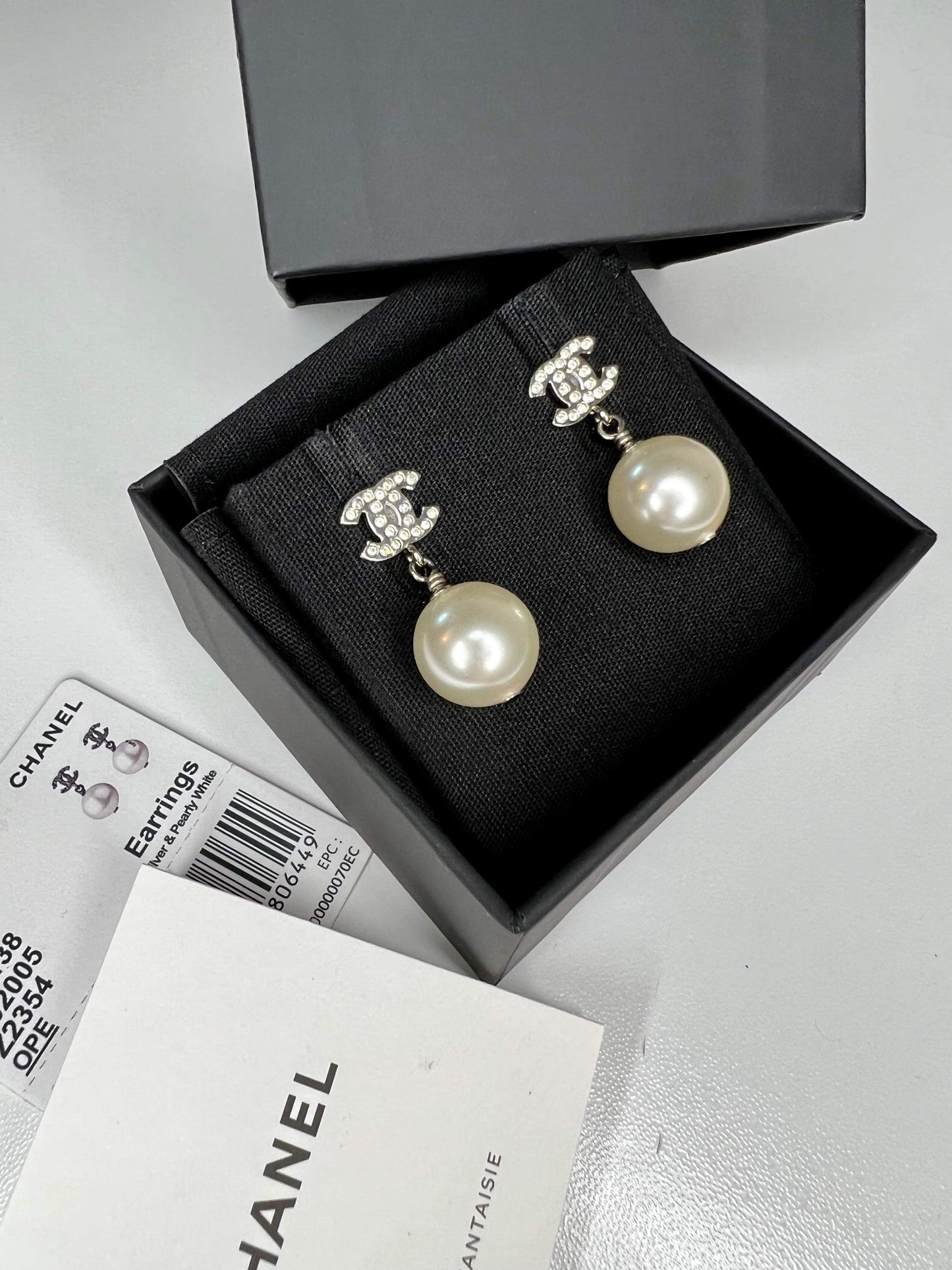 SOLD!! Chanel Drop Pearl Earrings