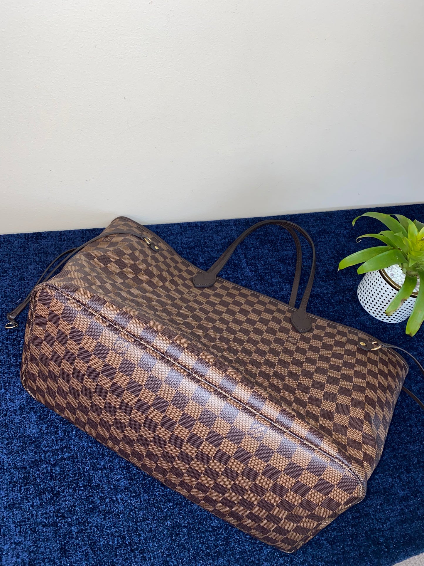 SOLD!! Neverfull GM